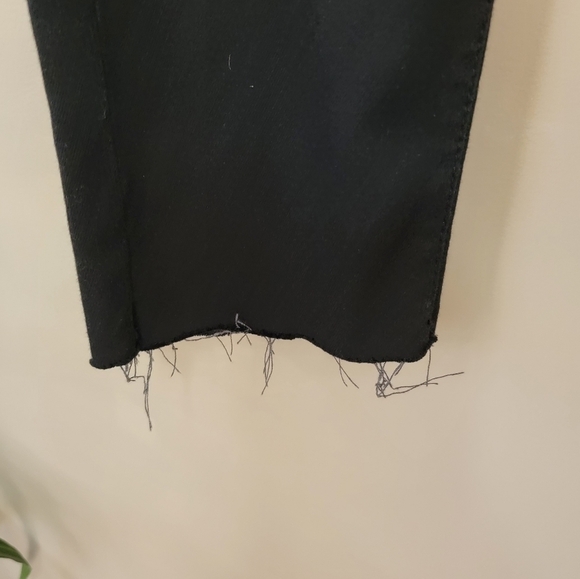 Just Black | Black Skinny Jeans with Frayed Cut Off Hem - Picture 3 of 7